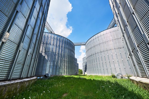 Soluții durabile pentru structurile de rezistență ale clădirilor industriale