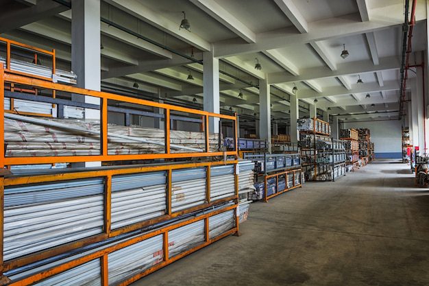 Soluții pentru reabilitarea și modernizarea halelor industriale