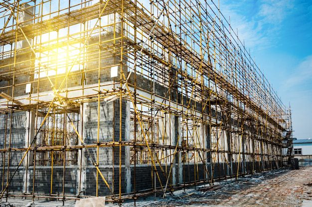 Cum să planifici un șantier industrial pentru a evita întârzierile